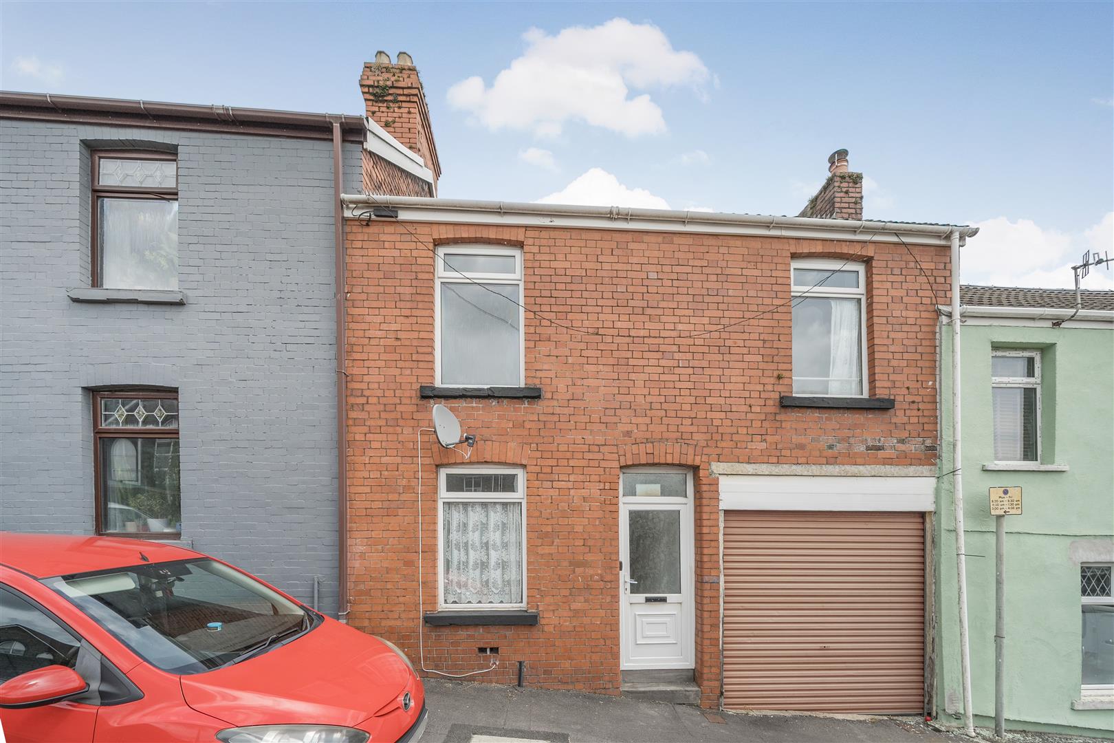 Britannia Road, Plasmarl, Swansea, SA6 8LH
